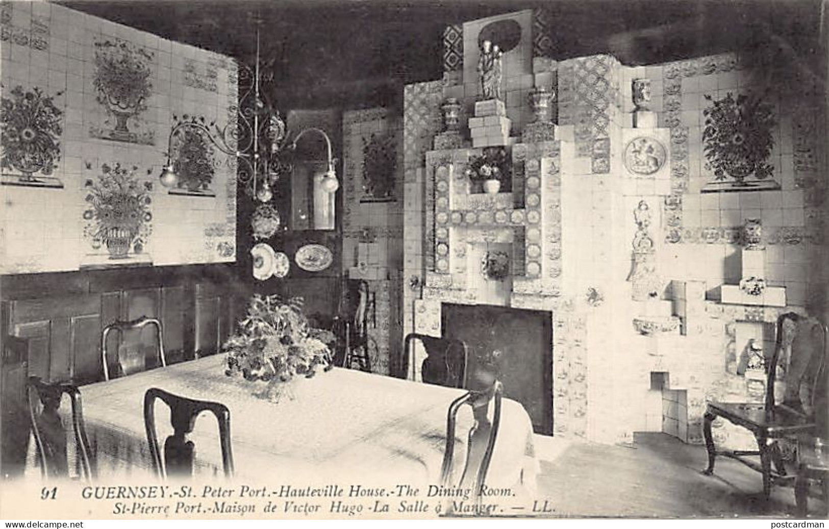 Guernsey - ST. PETER PORT - Hauteville House - The Dining Room - Publ. Levy L.L. 91 - Guernsey