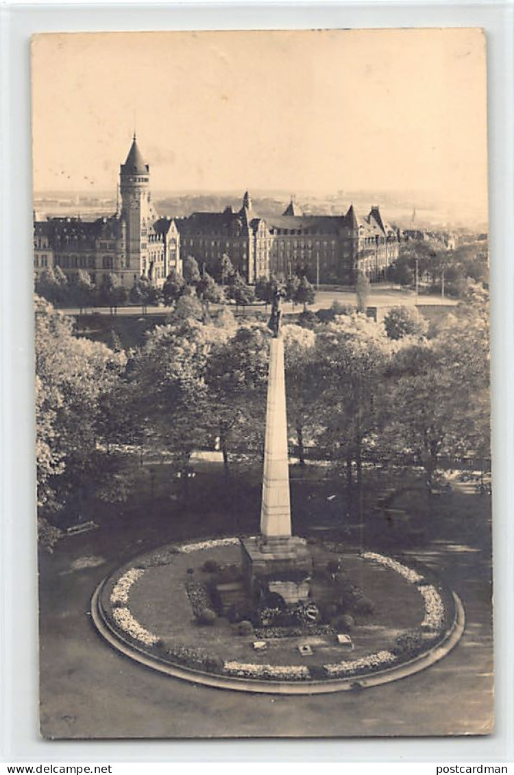 Luxembourg-Ville - Vue Générale - Monument Du Souvenir - CARTE PHOTO Année 1938 - Ed. Inconnu  - Luxemburg - Town