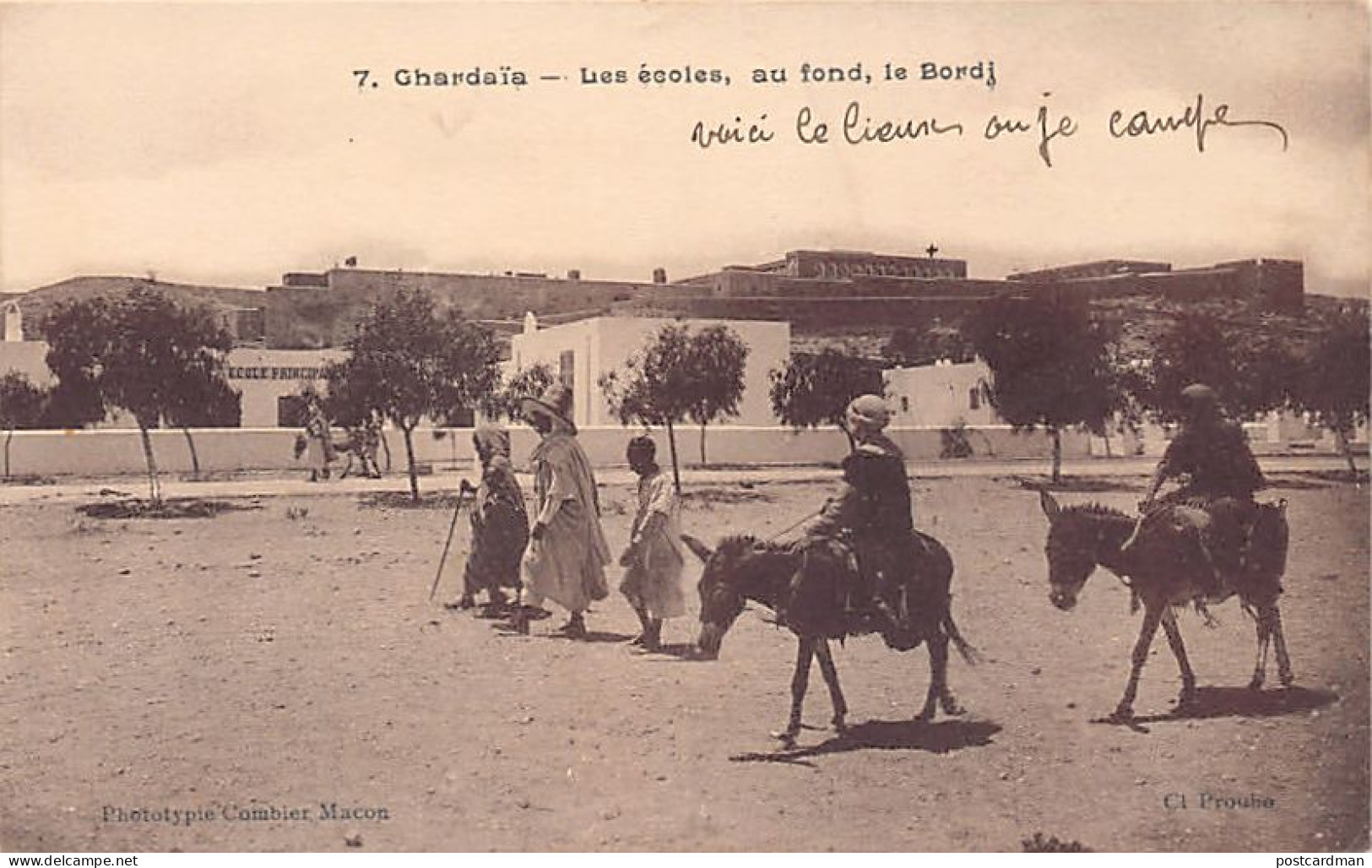 GHARDAIA Les écoles, Au Fond Le Bordj - Ghardaïa