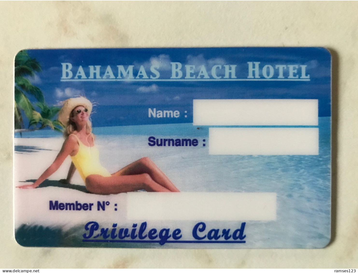 BAHAMAS   SEXY GIRL    BEACH HOTEL  WHITE BACK - Bahamas