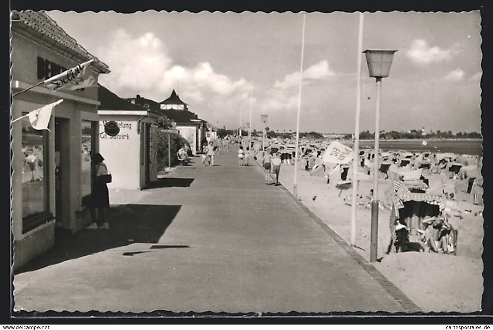 AK Kellenhusen, Strandpromenade Mit Geschäften  - Kellenhusen