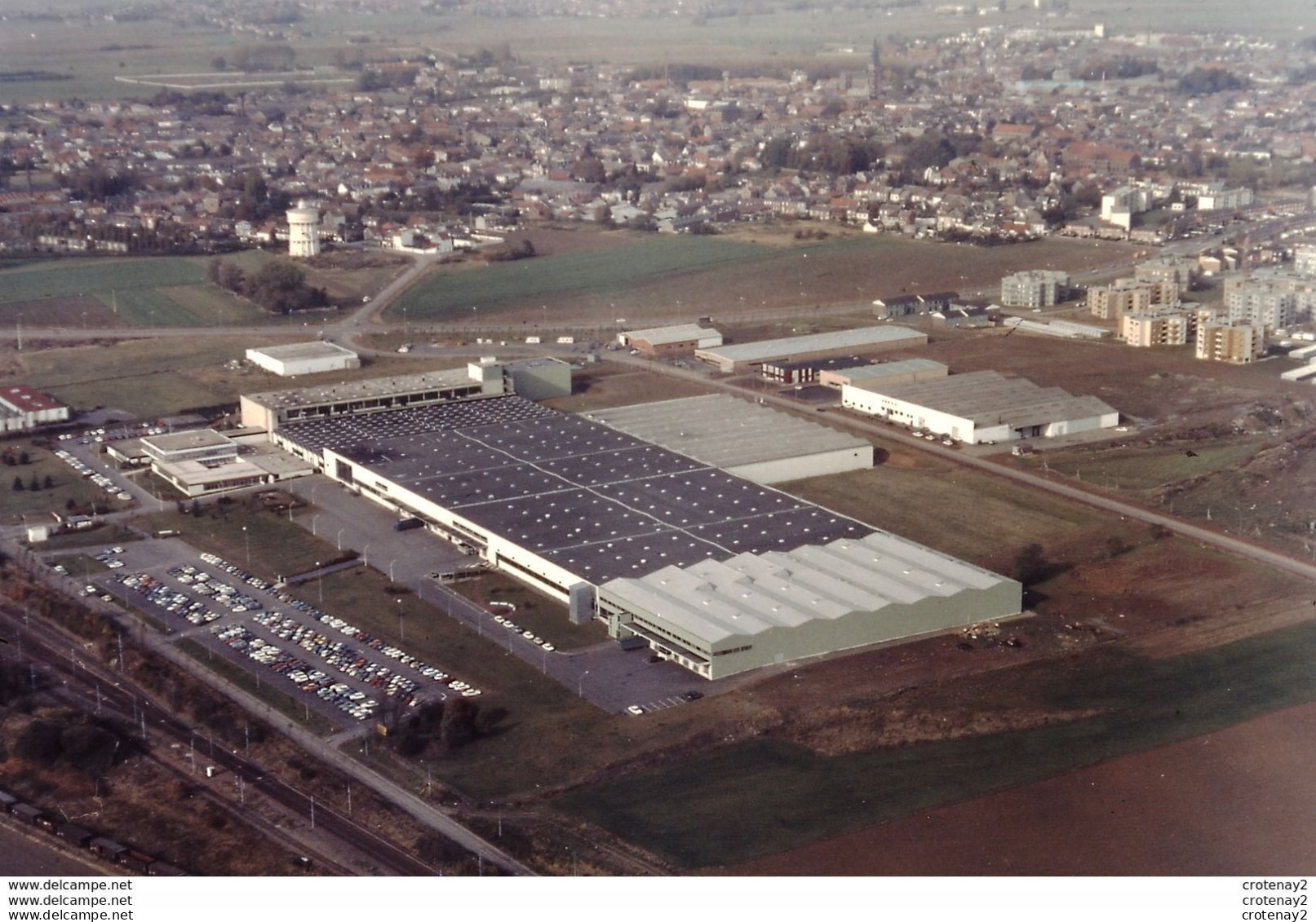 Photo Diapo Diapositive Slide Localisation Des Industries N°4 USINE à La Périphérie Urbaine à CAUDRY Vers CAMBRAI - Dias