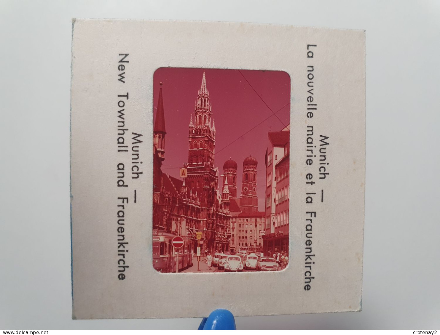 Photo Diapo Diapositive Slide MUNICH MUNCHEN Nouvelle Mairie & La Frauenkirche Tram Tramway Ford Taunus VW Käfer En 1965 - Diapositivas