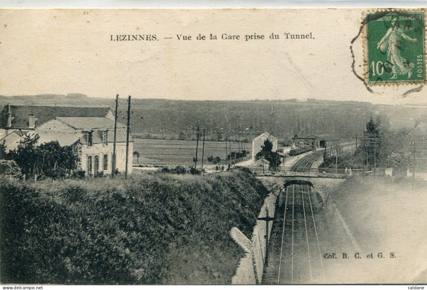 - 77-SEINE Et MARNE - LEZINNES -Vue De La Gare - Bahnhöfe Ohne Züge