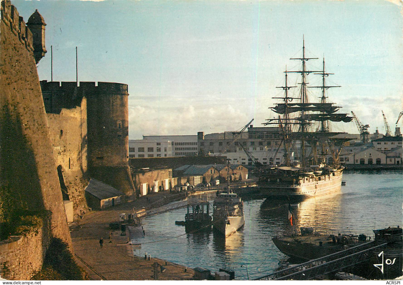 BREST Le Navire Ecole Americo Vespuci Dans Le Port De Brest 30(SCAN RECTO VERSO)MF2715 - Brest