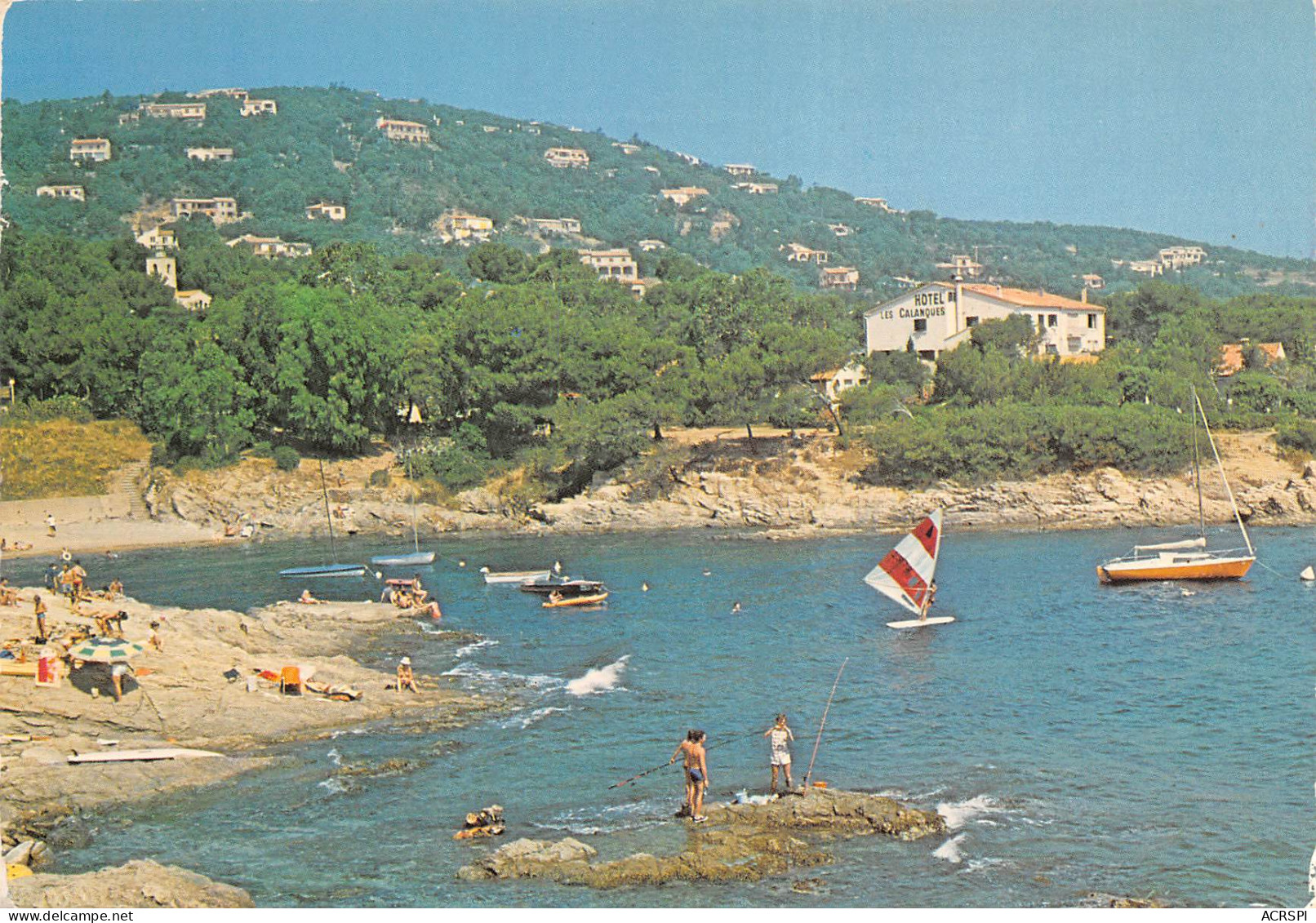 LES ISSAMBRES Hotel Les Calanques  27 (scan Recto Verso)MF2724BIS - Les Issambres