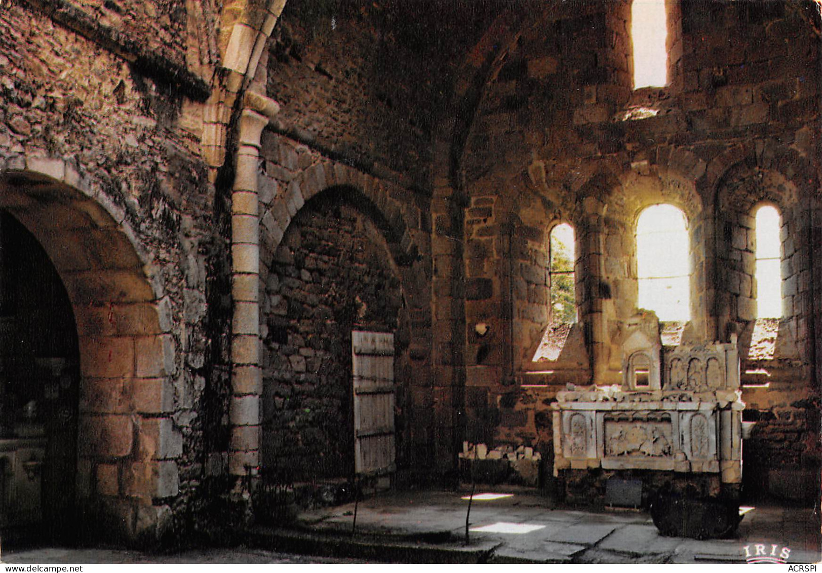 ORADOUR SUR GLANE Cité Martyre  L'autel De L'église   8 (scan Recto Verso)MF2728VIC - Oradour Sur Glane