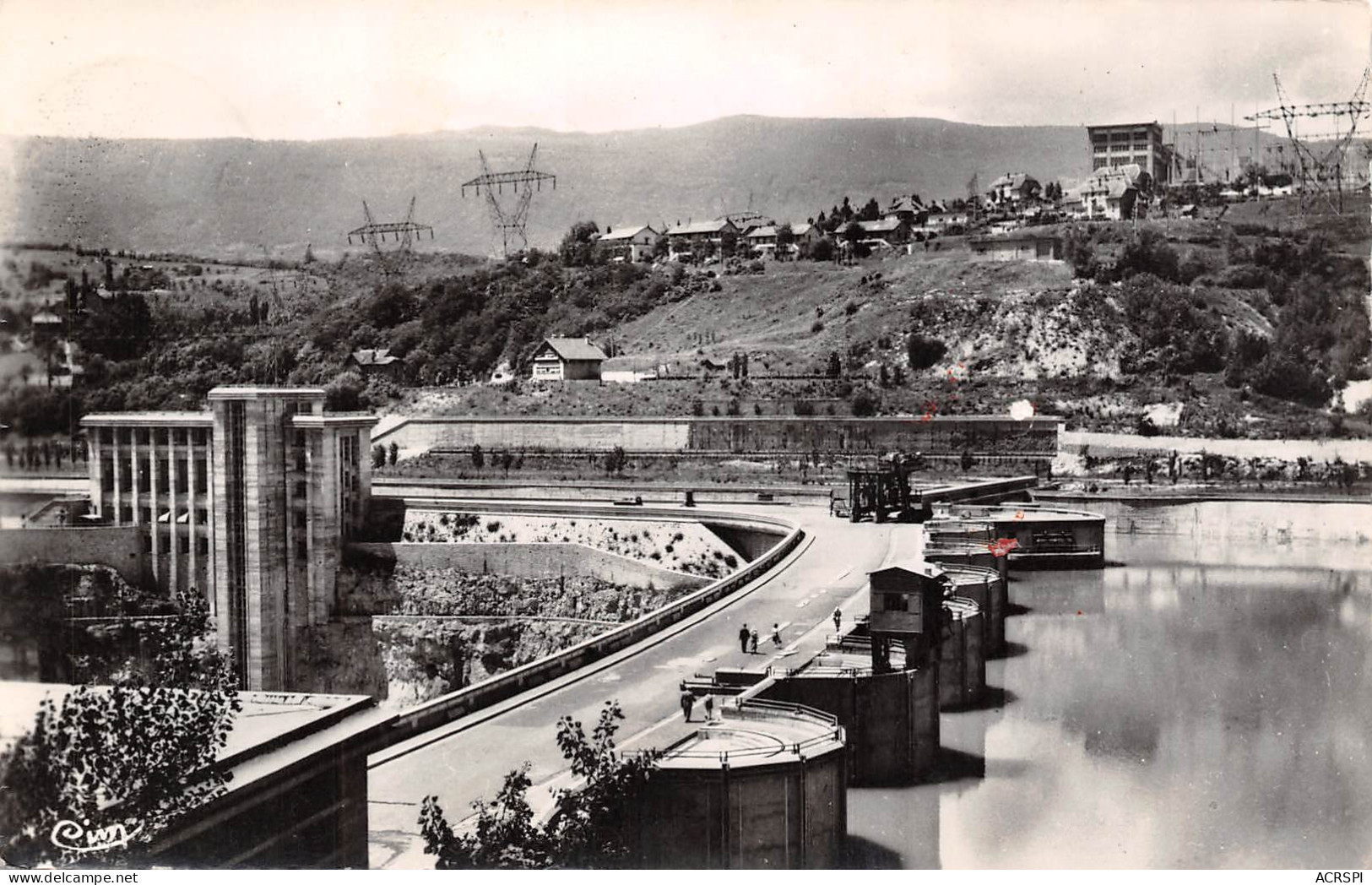 Barrage De GENISSIAT Batiment Administratit Et Tours De Prises D'eau  29 (scan Recto Verso)MF2734VIC - Génissiat