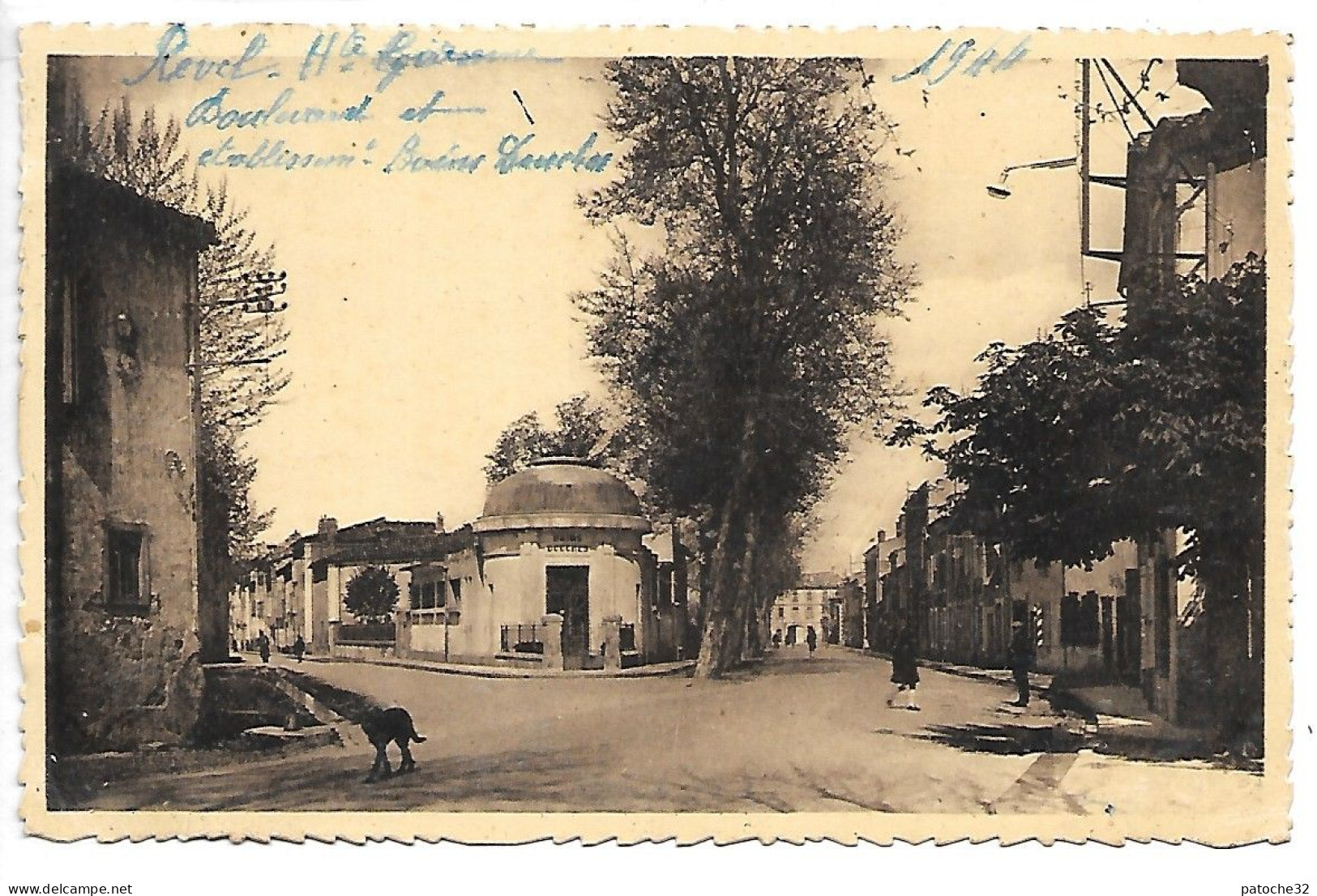 Cpa...Revel...(haute-garonne)...boulevard Et établissements Bains-douches...1944... - Revel