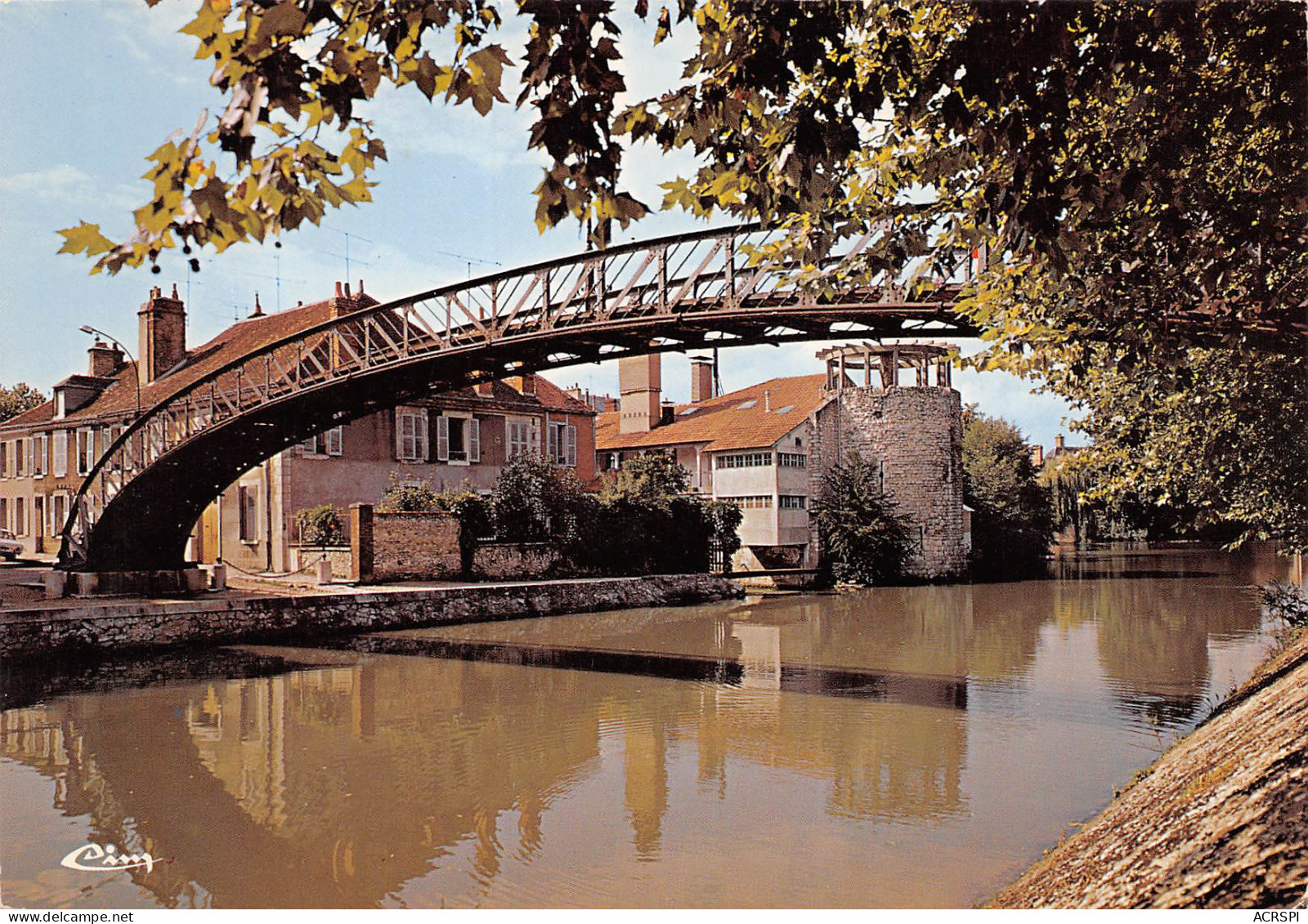 MONTARGIS  La Passerelle Les Bords Du Canal Et Vieille Tour  2 (scan Recto Verso)MF2748TER - Montargis