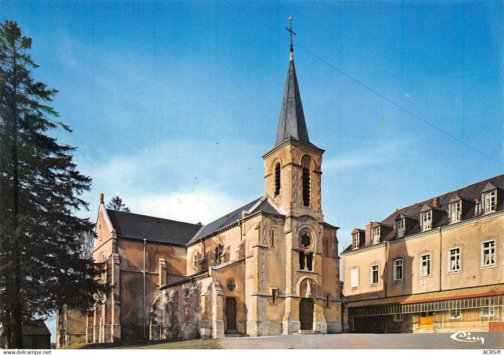 Monthermé  Les Hauts-Buttés Extérieur De  L'église Et Maison De L'hospice  4 (scan Recto Verso)MF2748VIC - Montherme