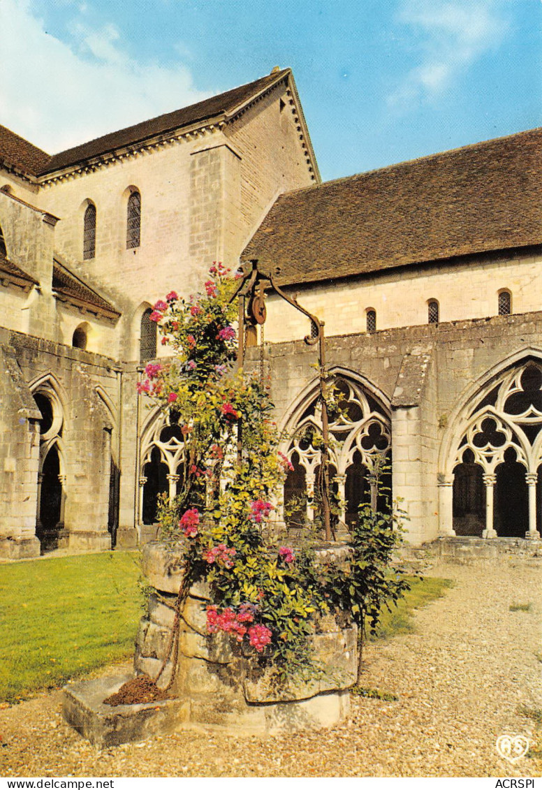 SAINT AMAND MONTROND Le Vieux Puits Dans Le Cloitrede L'abbaye De NOIRLAC  2 (scan Recto Verso)MF2752BIS - Saint-Amand-Montrond