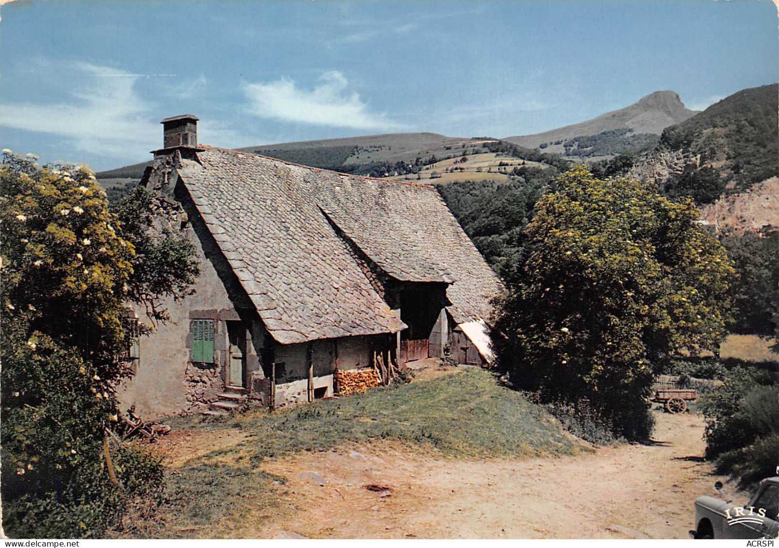 AUVERGNE Un Buron   30 (scan Recto Verso)MF2752VIC - Auvergne