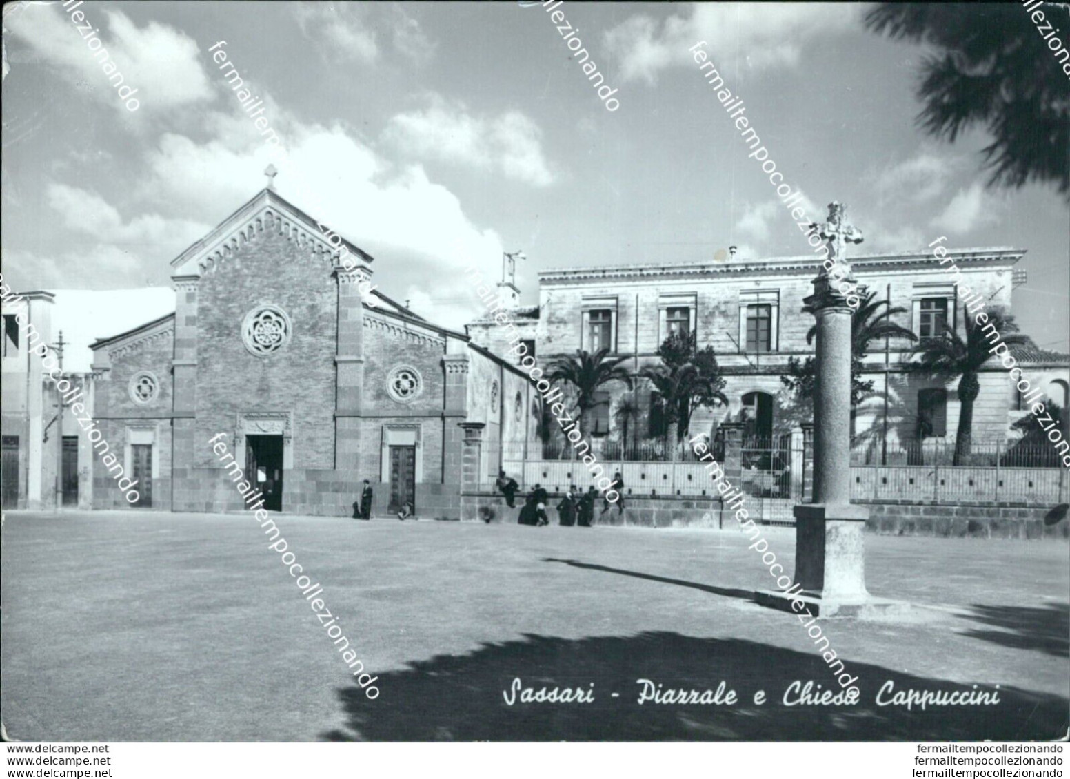 Bb33 Cartolina  Sassari Citta' Piazzale E Chiesa Cappuccini Sardegna - Sassari