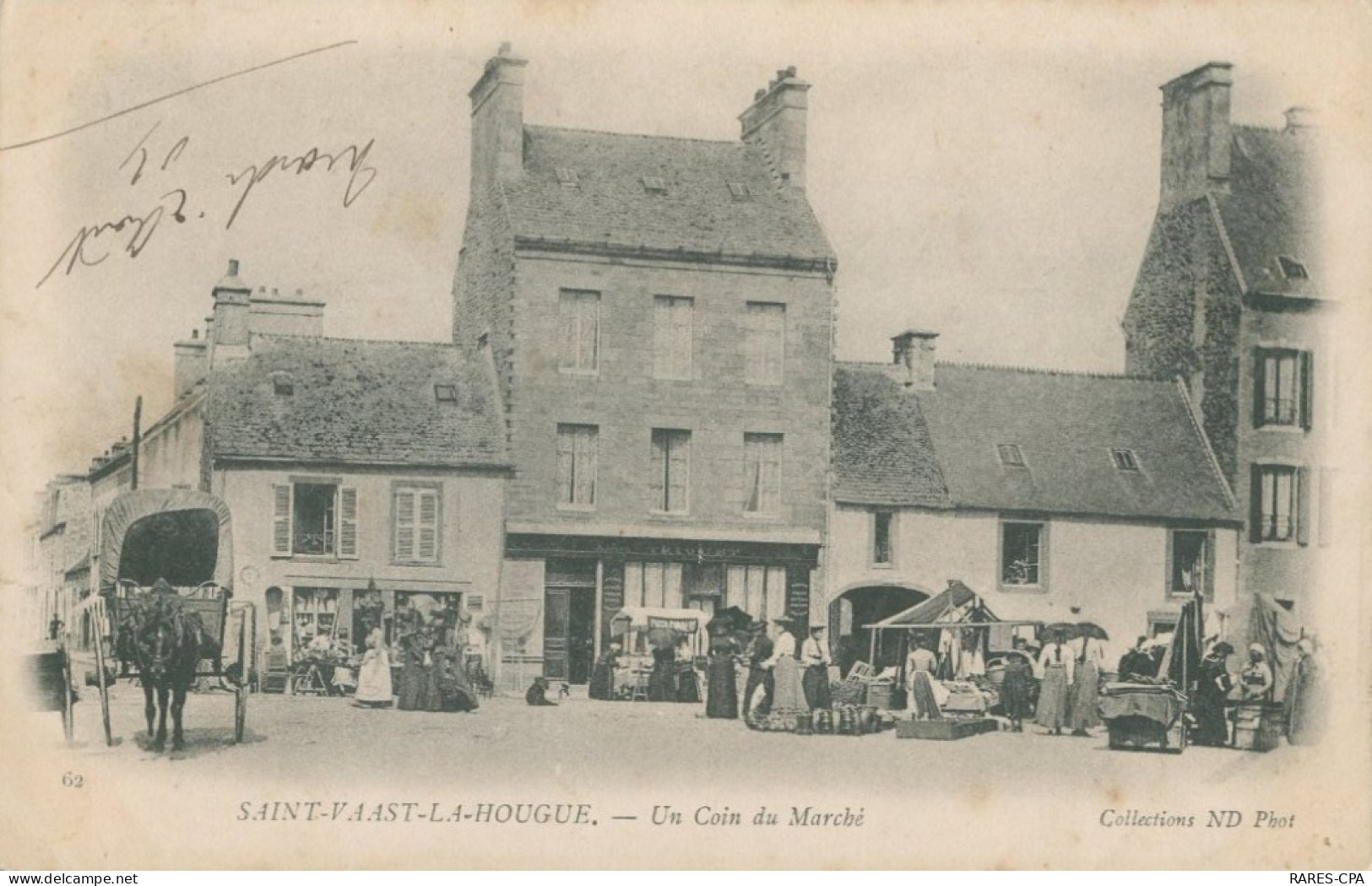 50 SAINT VAAST LA HOUGUE - Un Coin Du Maché  -  TB - Saint Vaast La Hougue