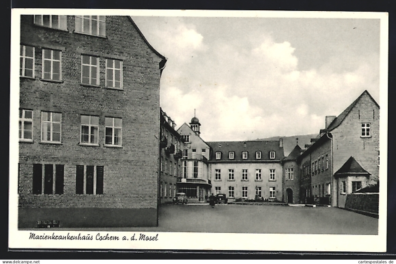 AK Cochem A. D. Mosel, Strassenpartie Mit Marienkrankenhaus  - Cochem