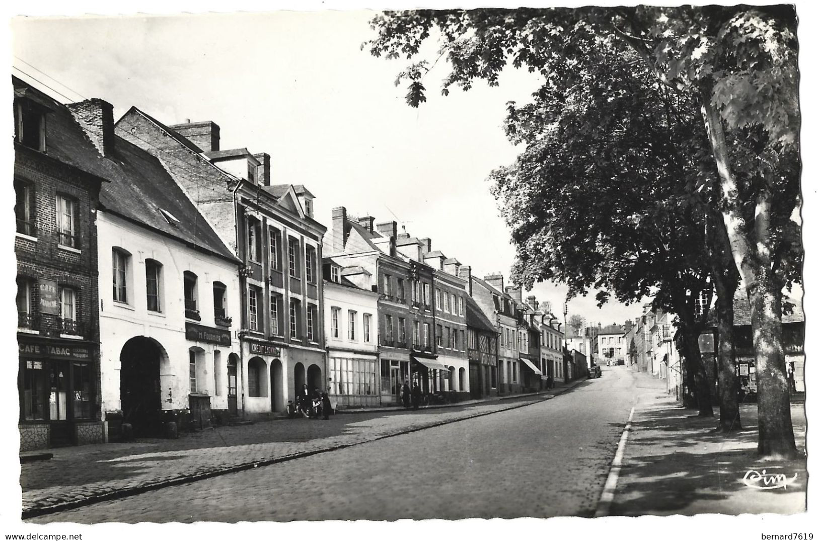 76   Saint Saens - Rue Du 31 Aout 1944 - Saint Saens