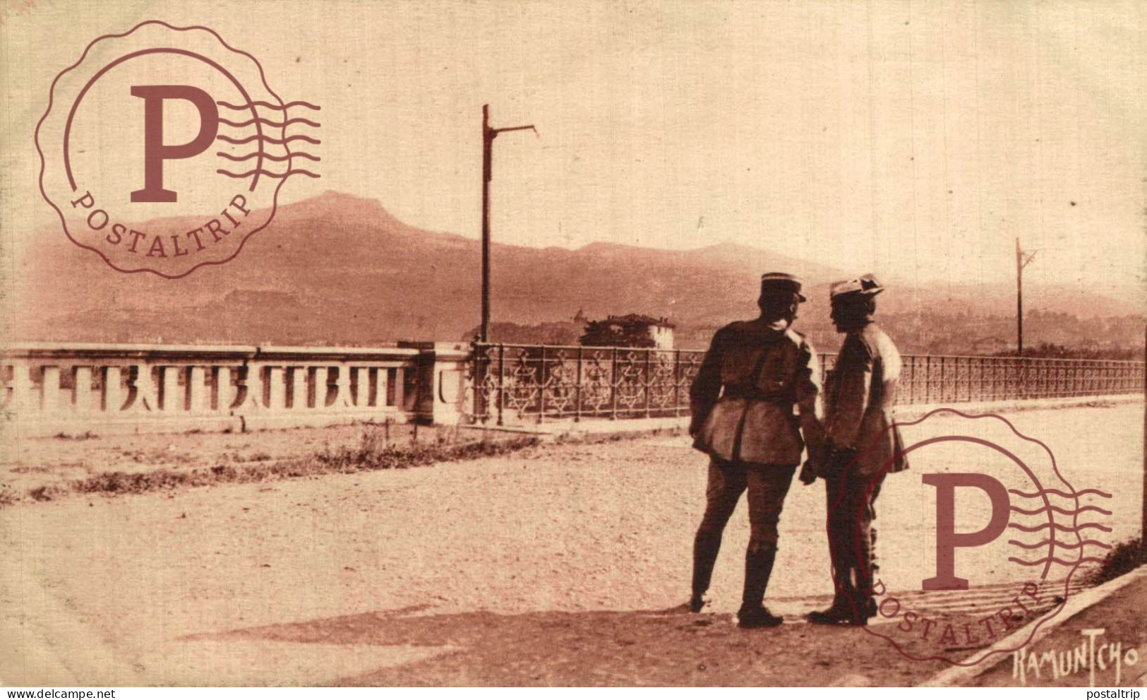 FRANCIA. FRANCE. BEHOBIE. PONT INTERNATIONAL. GUARDIA CIVIL. - Béhobie