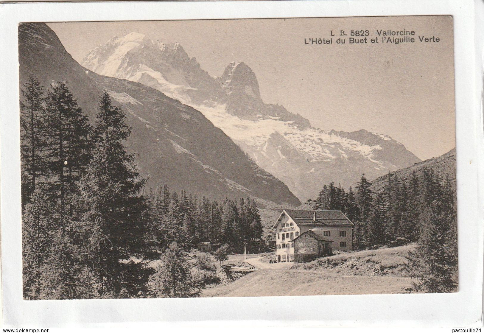 CPA :  14 X 9  -   Vallorcine - L'Hôtel Du Buet Et L'Aiguille Verte - Other & Unclassified