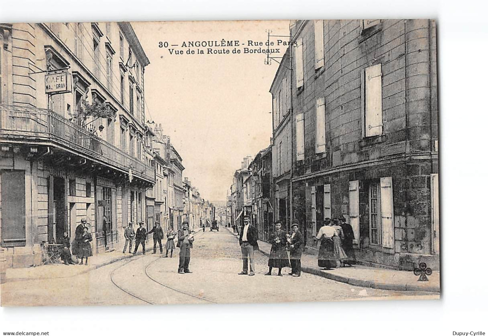 ANGOULEME - Rue De Paris - Vue De La Route De Bordeaux - Très Bon état - Angouleme