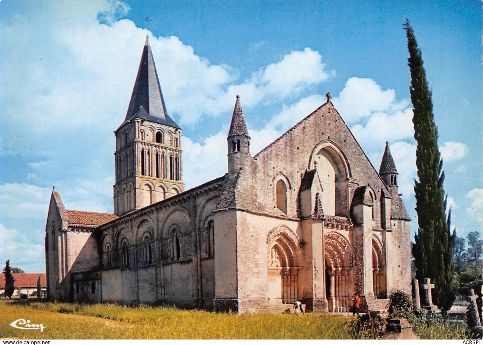 17  AULNAY  L'église Romane Vue Générale 58 (scan Recto Verso)MF2769UND - Aulnay