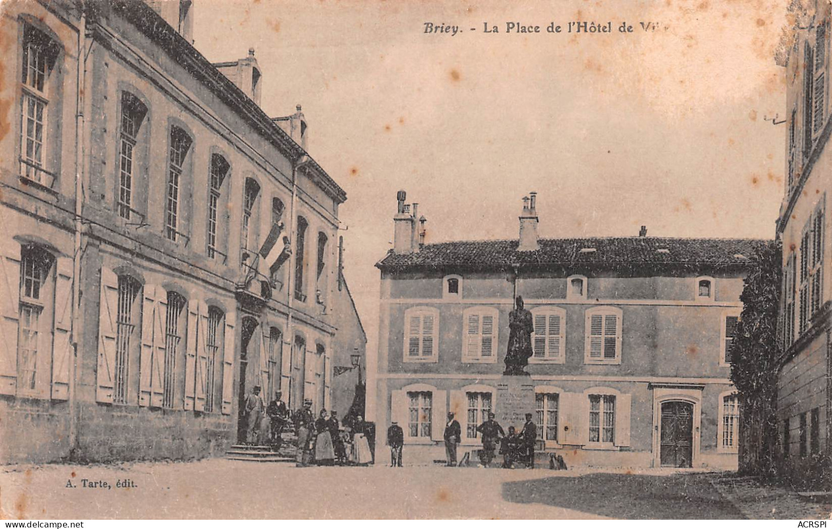 54  BRIEY La Place De L'hotel De Ville  52 (scan Recto Verso)MF2771BIS - Briey