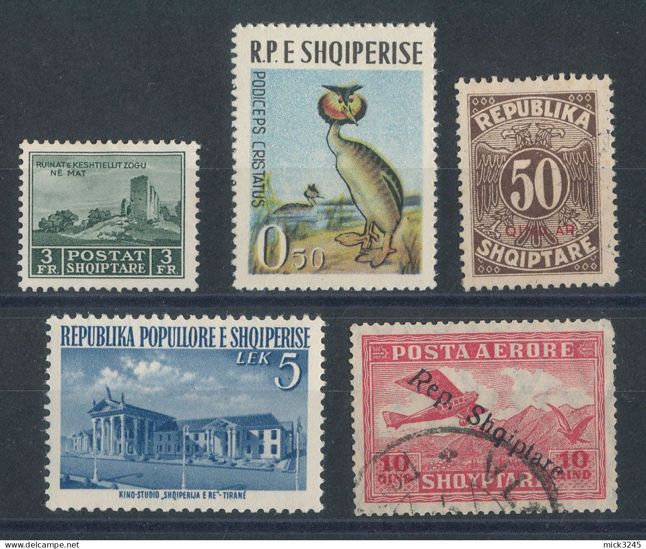 Albanie Lot De 5 Timbres Divers - Albanie