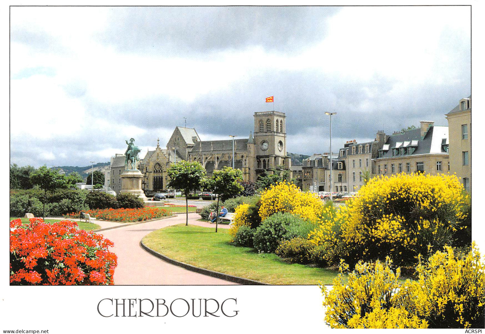 50 CHERBOURG  Les Jardins De La Place Napoleon Et Sa Statue  26 (scan Recto Verso)MF2775UND - Cherbourg