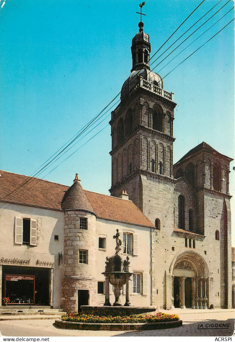 SAULIEU Fontaine Caristie Et Basilique De St Andoche  3 (scan Recto Verso)MF2786 - Saulieu