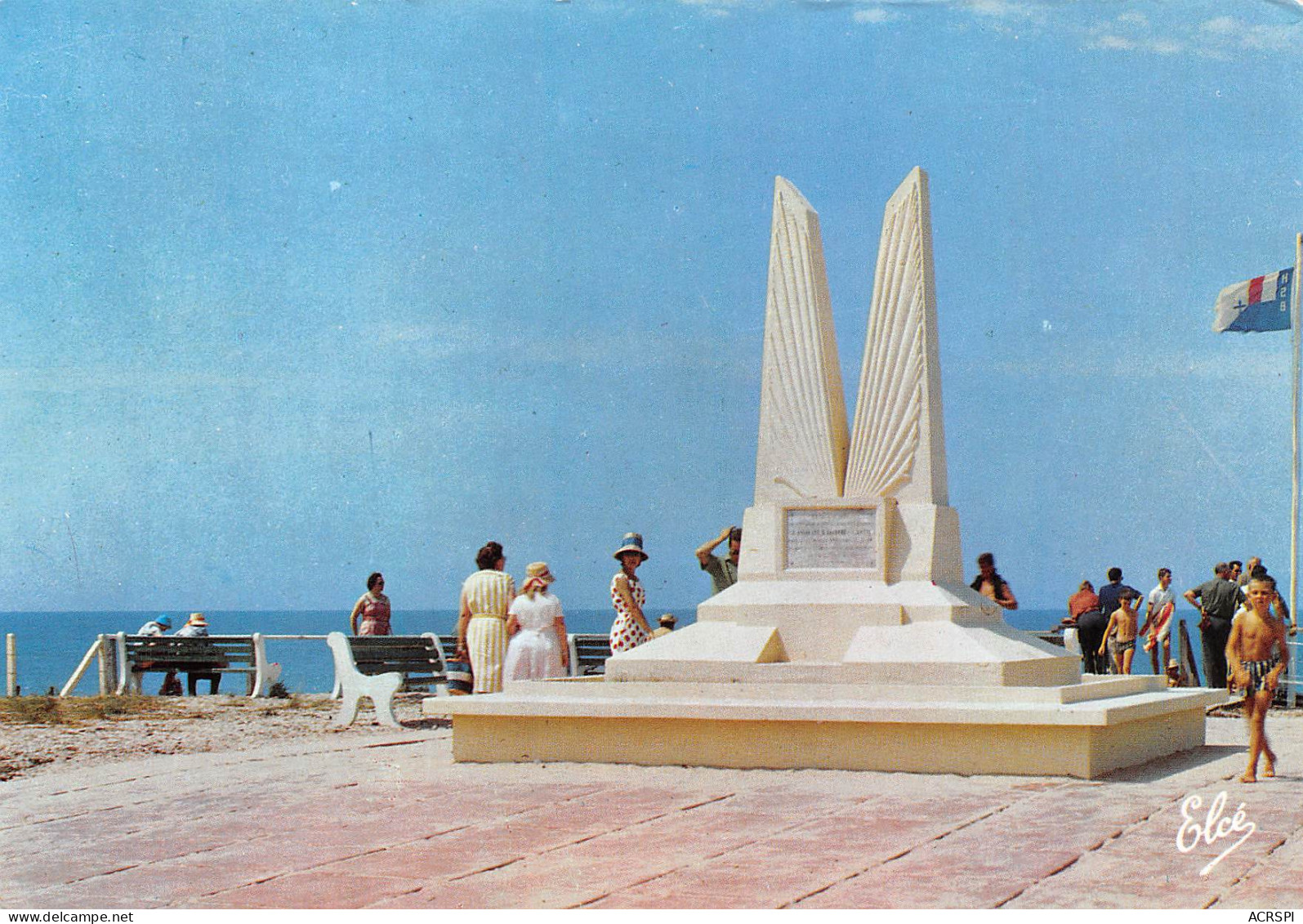 40  MIMIZAN PLAGE Le Monument Aux Aviateurs Les Ailes  33 (scan Recto Verso)MF2798TER - Mimizan Plage