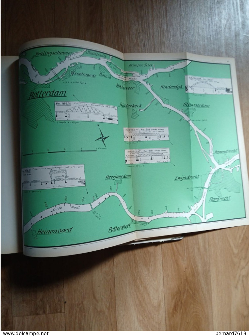 livre  -  le rhin guide pour la navigation et guide de pilotage du rhin  de rheinfelden a la mer - peniches - annee 1963