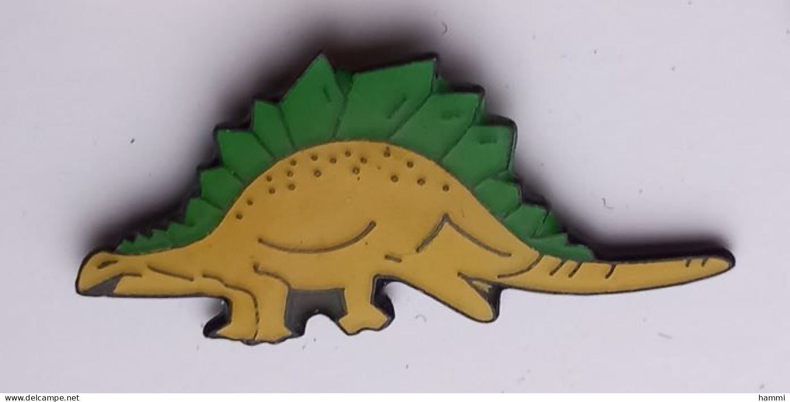 G272 Pin's Dinosaure Genre STÉGOSAURE  Achat Immédiat - Animaux