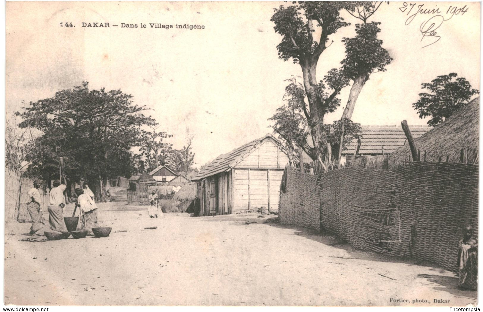 CPA Carte Postale Sénégal Dakar Dans Un Village Indiène 1904 VM80307ok - Senegal