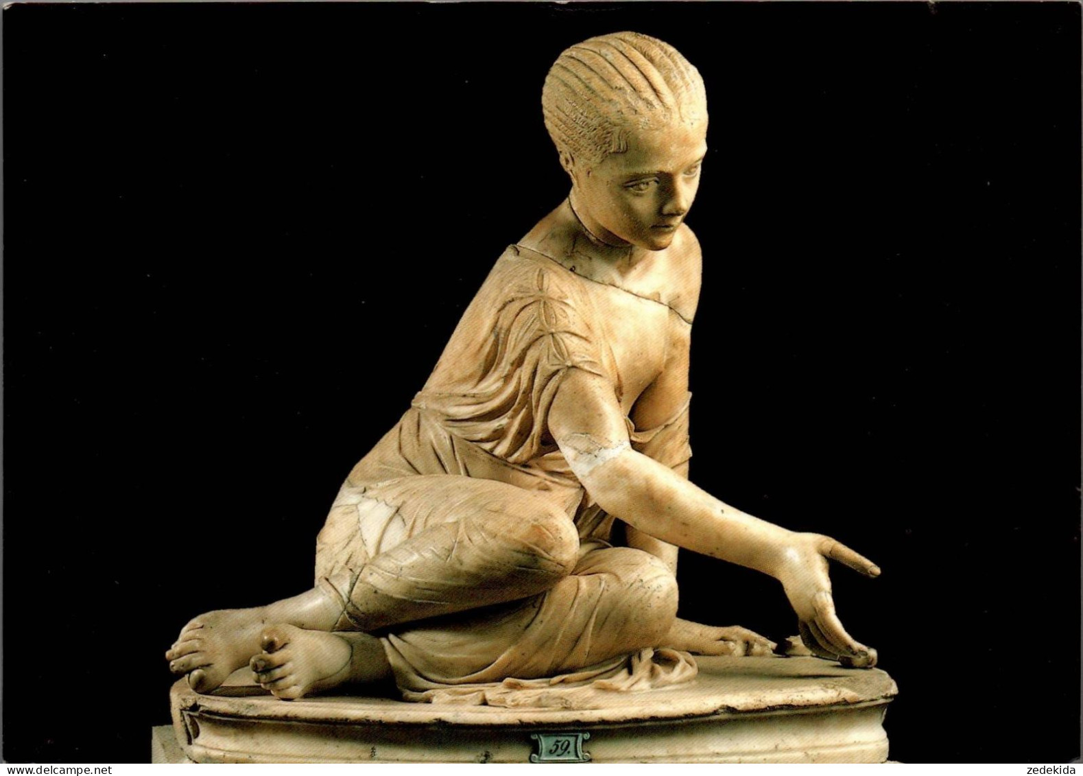 H1906 - Knöchelspielendes Mädchen Skulptur Bronzestatue Pergamonmuseum Museum - Skulpturen