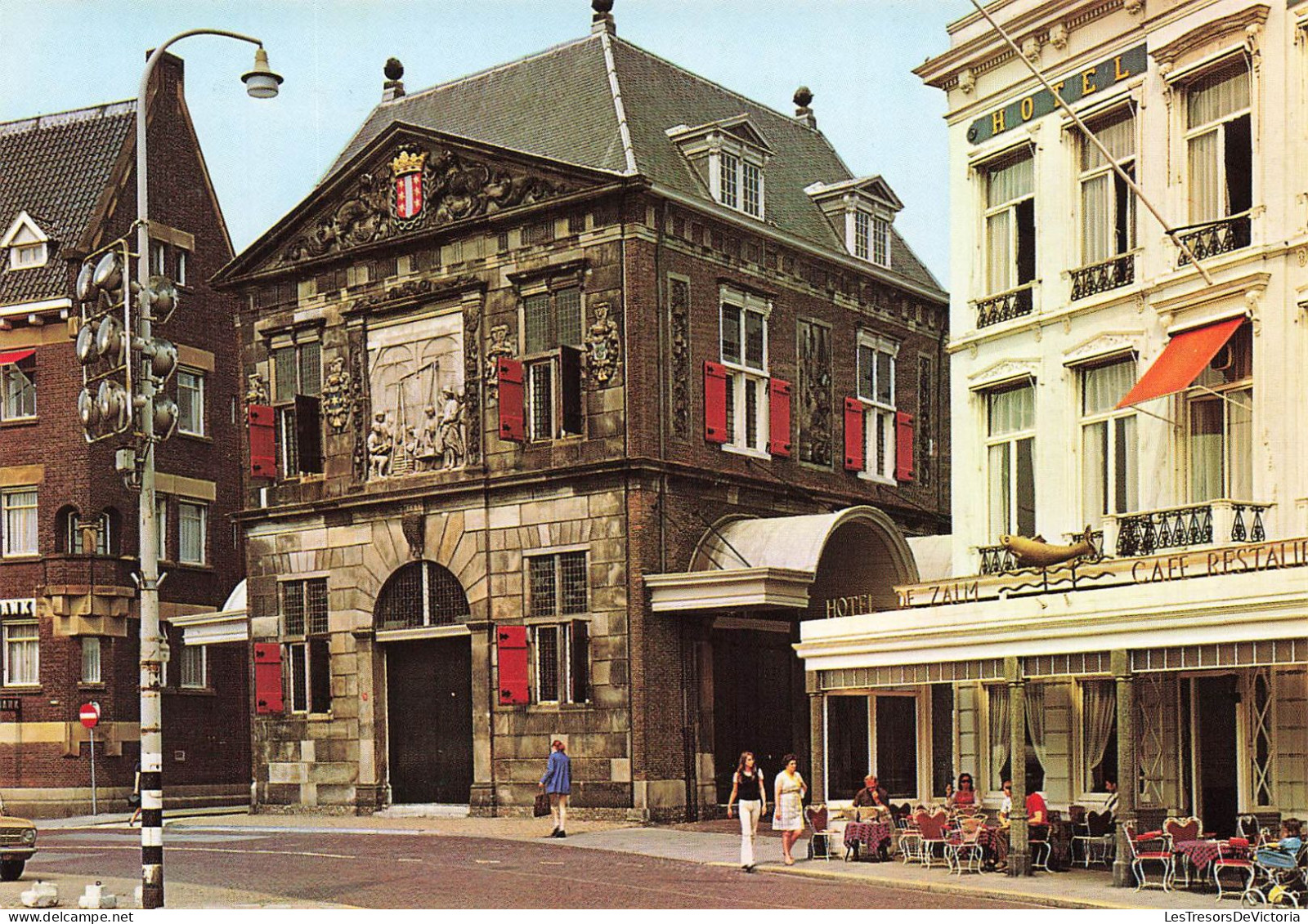 PAYS-BAS - Gouda/Holland - Waaggebouw - Gebouwd In 1668 Door - Pieter Post - Animé - Carte Postale - Gouda