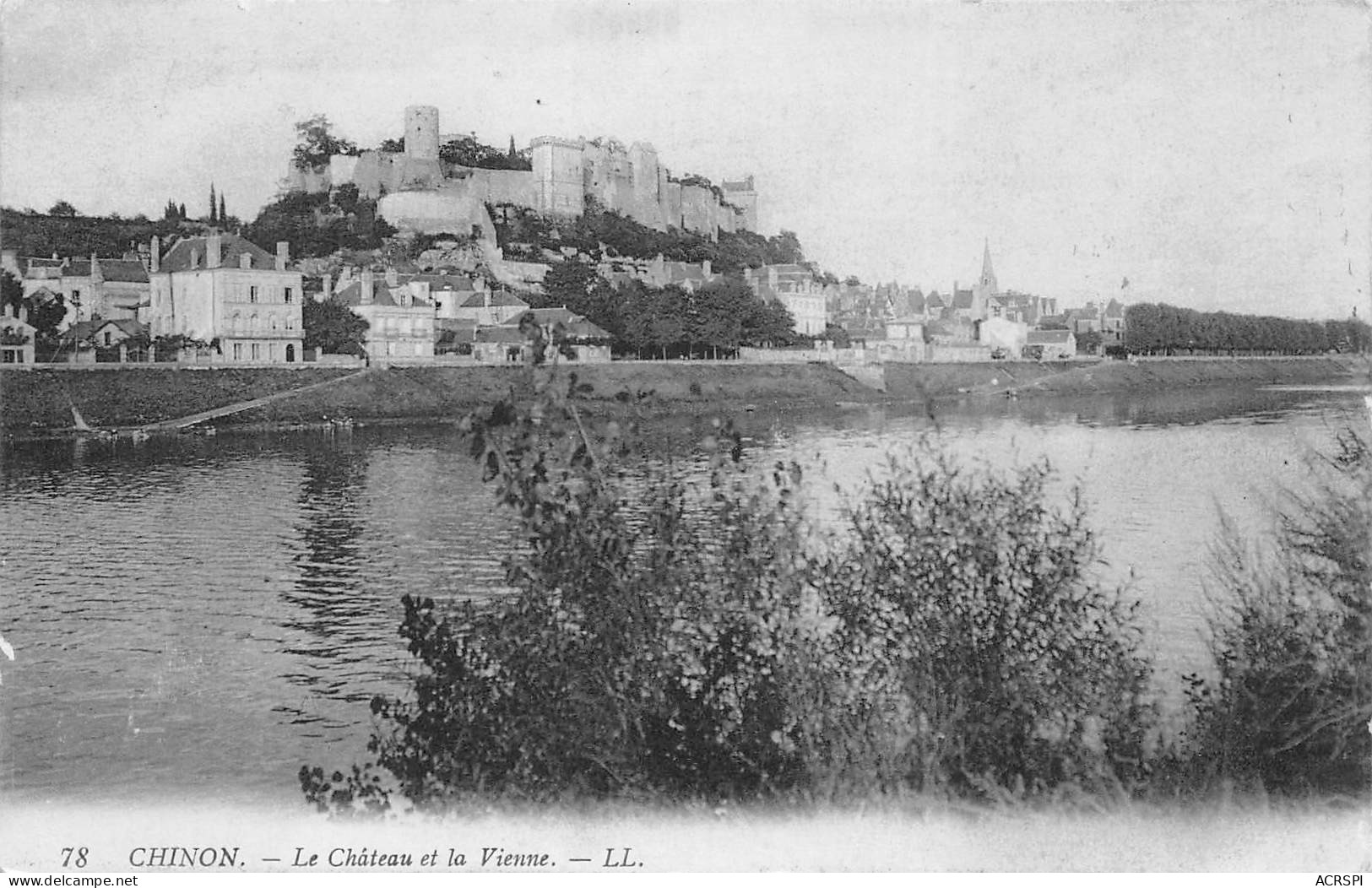 CHINON Le Chateau Et La Vienne  31 (scan Recto Verso)ME2692UND - Chinon