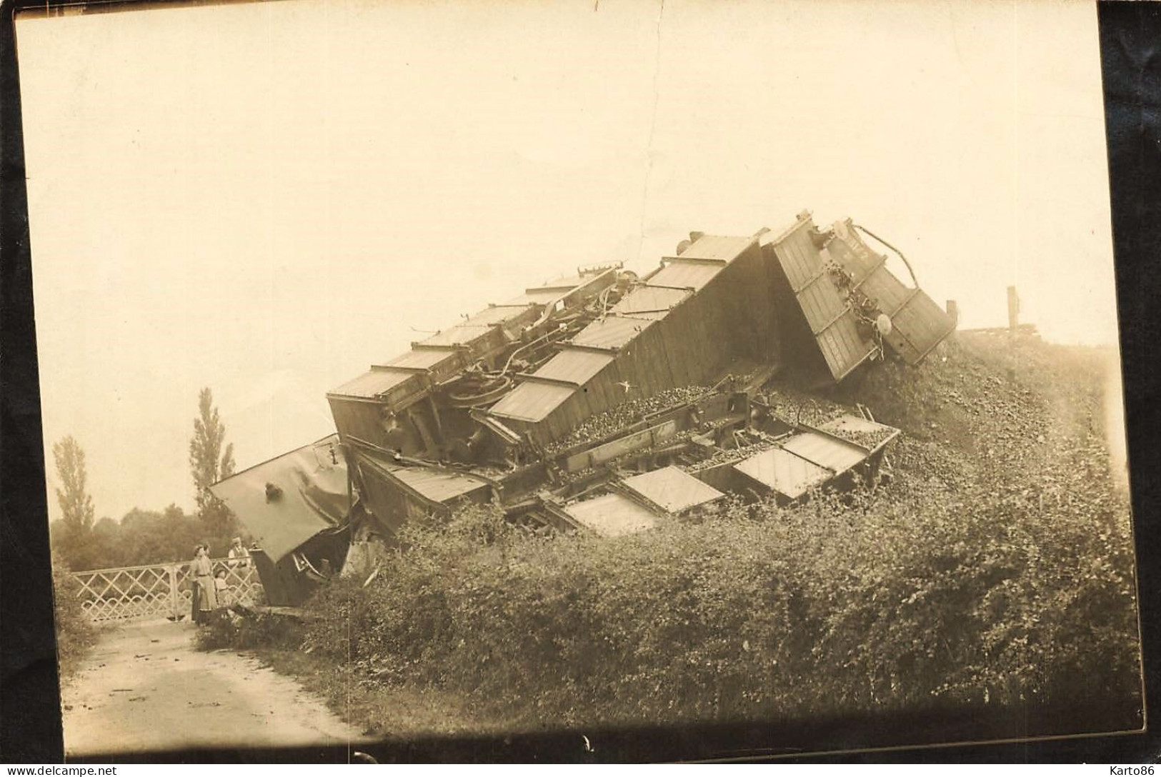 Catastrophe Ferroviaire , Accident Train * Chemin De Fer * Photo Ancienne 13x9cm - Sonstige & Ohne Zuordnung