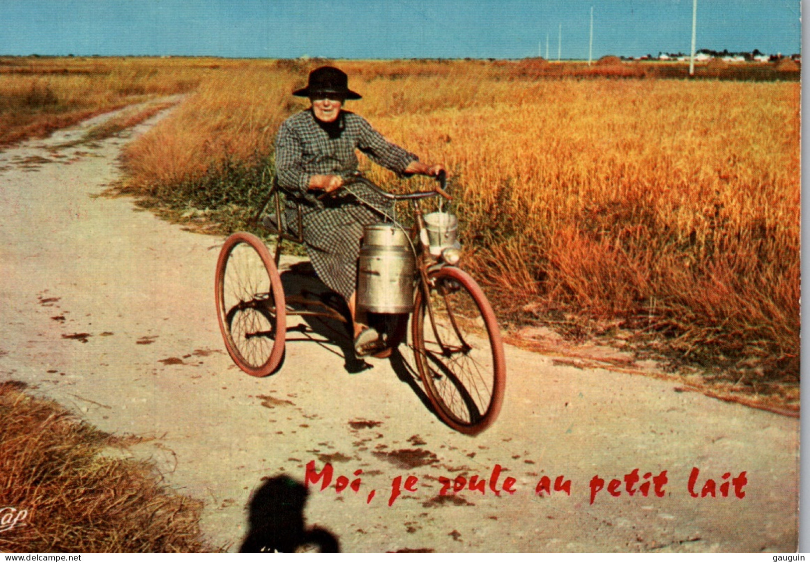 CPM - VÉLO - Vielle Femme Au Tricycle ... Edition CAP Théojac - Other & Unclassified