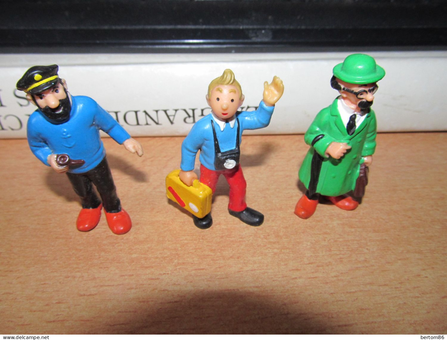 LOT FIGURINES TINTIN BULLY , TINTIN , HADDOCK , TOURNESOL. - Kuifje