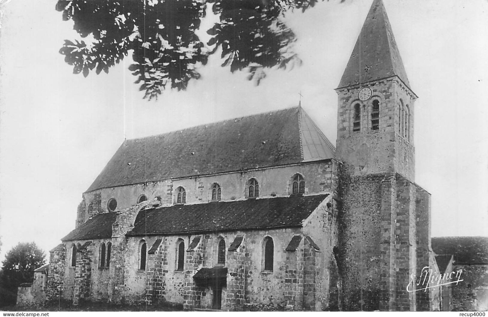 77 DONTILLY  L'église   Cpsm  2 Scans - Sonstige & Ohne Zuordnung