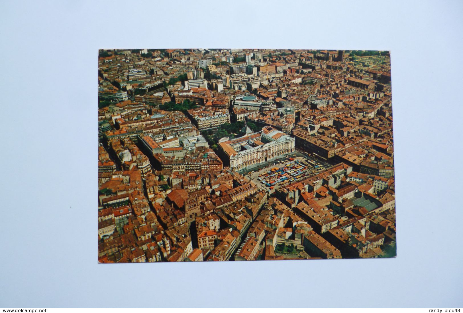 TOULOUSE  -  31  -  Le Capitole  - Vue Aérienne   -  Haute Garonne  -  édition AQUA PHOTO - Toulouse