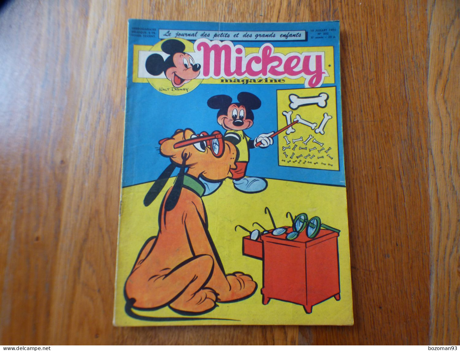 JOURNAL MICKEY BELGE  N° 302 Du 19/07/1956  COVER MICKEY ET PLUTO  + BELLE ET LE CLOCHARD - Journal De Mickey