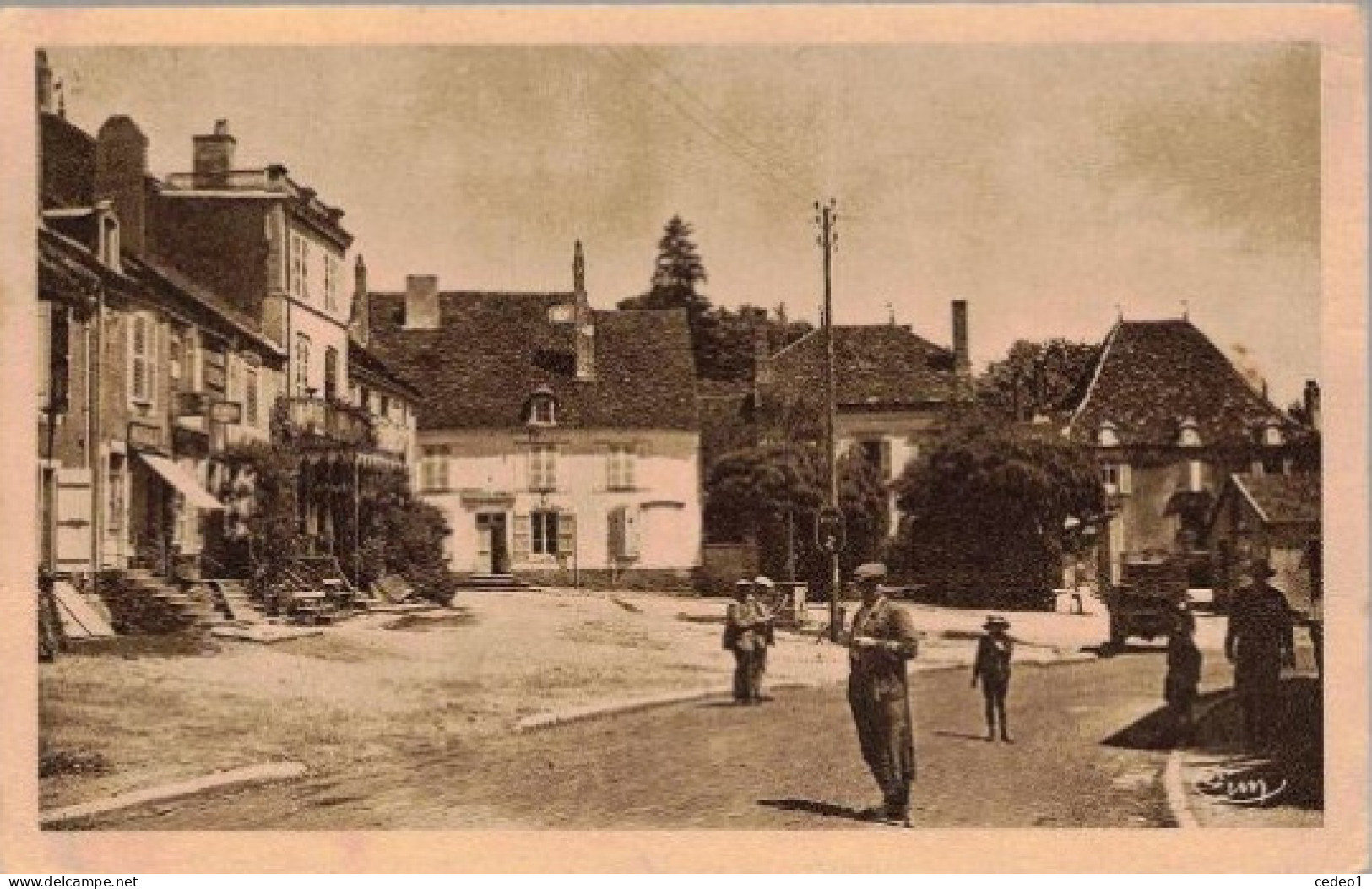 FAYL BILLOT  PLACE DE LA GENDARMERIE - Fayl-Billot