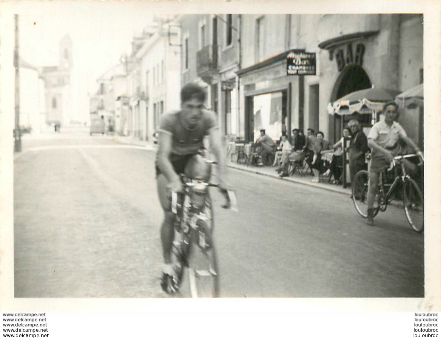 COURSE CYCLISTE 1967 LES ABRETS ET ALENTOURS ISERE PHOTO ORIGINALE FAURE LES ABRETS  11 X 8 CM R34 - Radsport