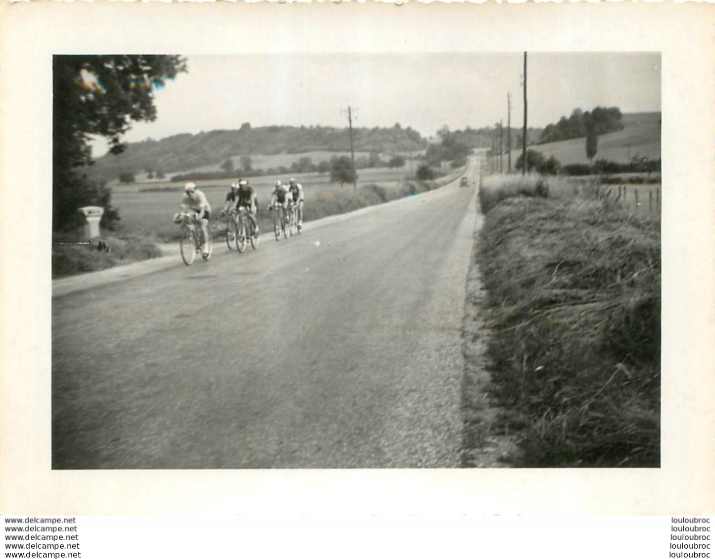 COURSE CYCLISTE 1967  LES ABRETS  ET ALENTOURS ISERE PHOTO ORIGINALE FAURE LES ABRETS  11 X 8 CM R23 - Cycling