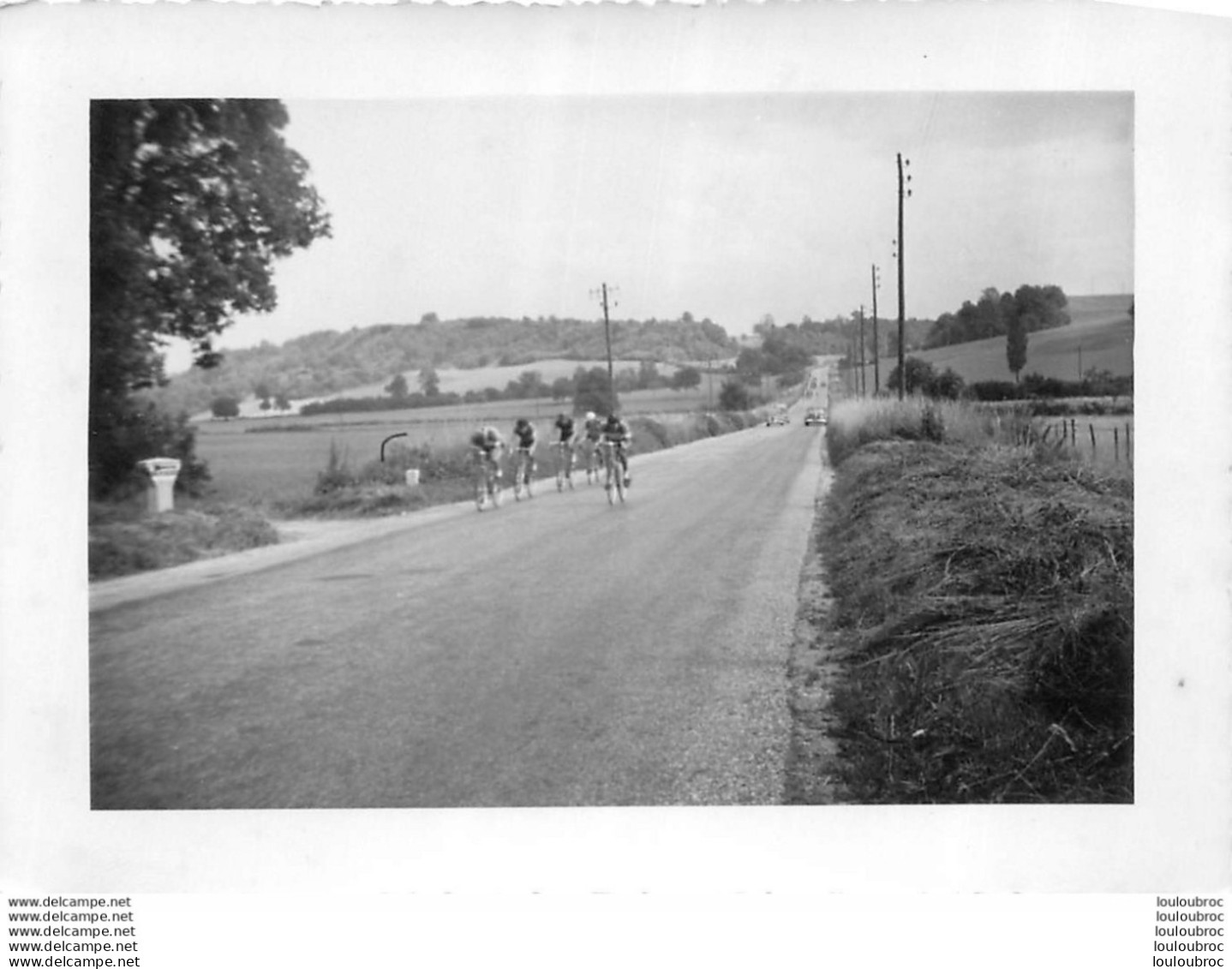 COURSE CYCLISTE 1967  LES ABRETS  ET ALENTOURS ISERE PHOTO ORIGINALE FAURE LES ABRETS  11 X 8 CM R21 - Cycling
