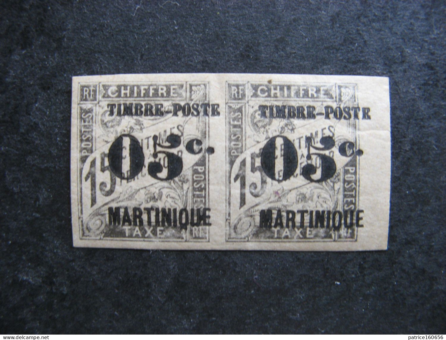 MARTINIQUE: TB Paire Du Taxe N° 20, Surcharges Décalées,  Neuve X. - Unused Stamps