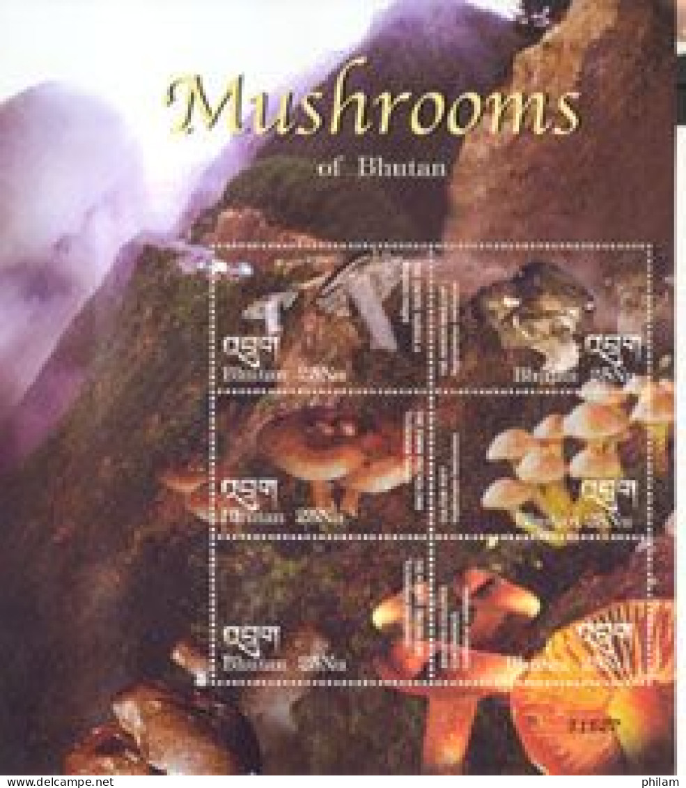 BHUTAN 2002 - Champignons - En Feuillet De 6 Timbres - Bhután