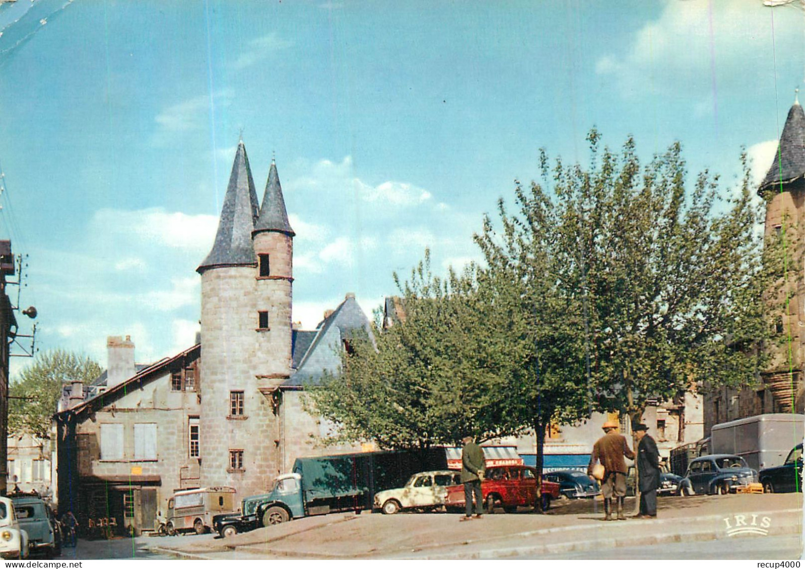 19 BRIVE LA GAILLARDE  Rue Des Prêcheurs Et Vieilles Tours Cpsm Gf  2 Scans - Brive La Gaillarde