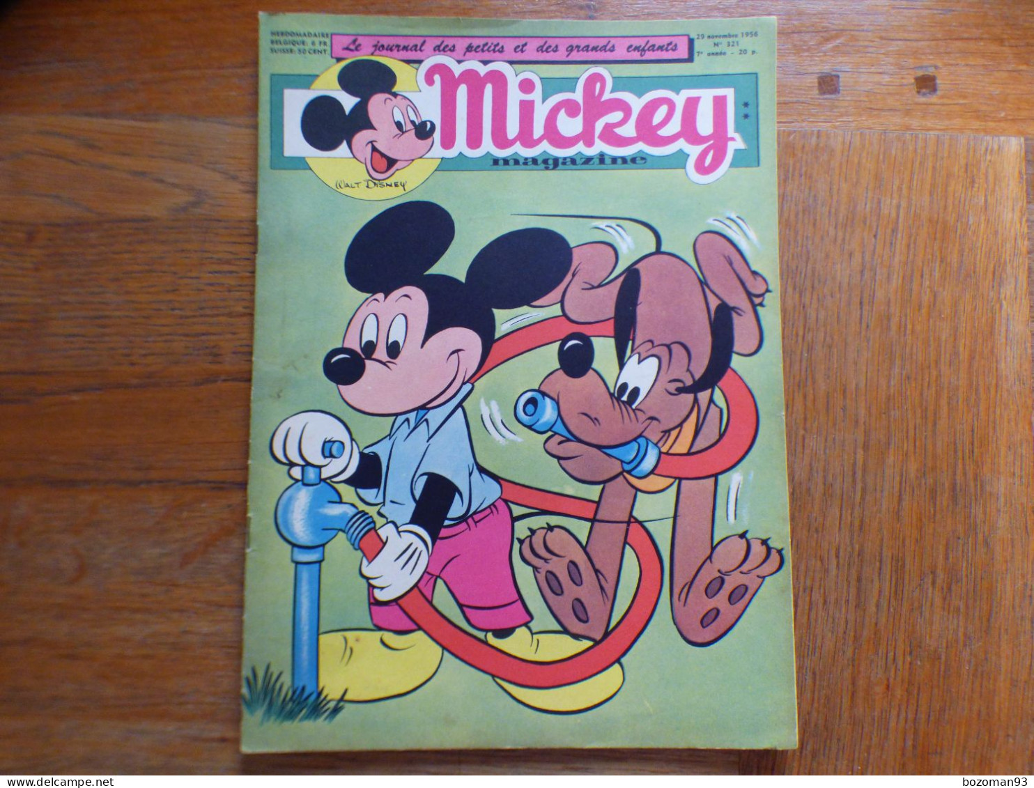 JOURNAL MICKEY BELGE  N° 321 Du  29/11/1956  COVER MICKEY ET PLUTO + DAVY CROCKETT - Journal De Mickey